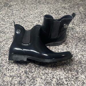Michael Kors MK Women’s Slip On Logo Strap Rain Boots Black Rubber Size 10 new